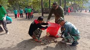 Peduli Lingkungan Melalui PKPLH
